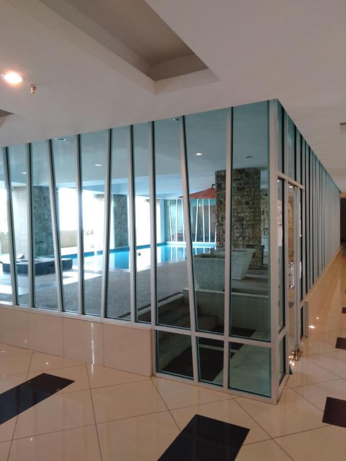 Risqi Apartment 2 Bedroom Wakaf Che Yeh Kota Bharu Exteriör bild