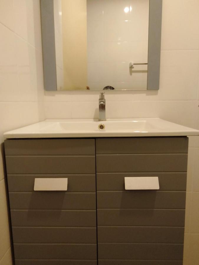 Risqi Apartment 2 Bedroom Wakaf Che Yeh Kota Bharu Exteriör bild